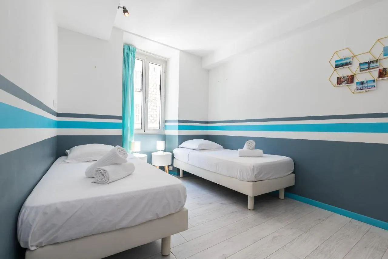 Apartment Amazing 3 Bdrs And Garden Place Du Pin Parking ! Nice