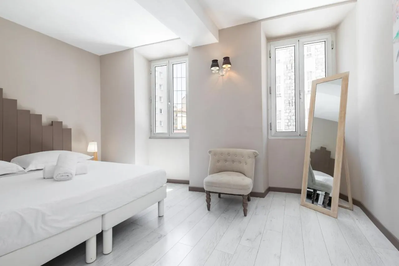 Amazing 3 Bdrs And Garden Place Du Pin Parking ! Nizza